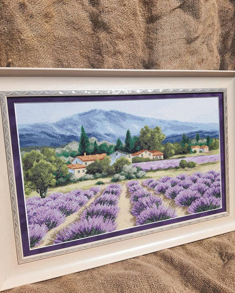 Siuvinėjimo kryželiu rinkinys Kalnų levandos, Zweigart Aida 14, 42,5×26 cm
