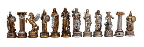 šachmatai mitologijų tematikos rinkinys su bronzinėmis ir sidabrinėmis figūromis, parodytas pilnos 12 dalių eilėje