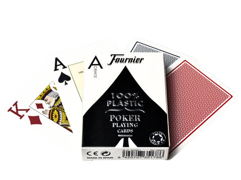 Pokerio kortos Fournier 100% plastikinės, juodo priekinio dėklo fone išskleistos raudonos ir juodos kortos.