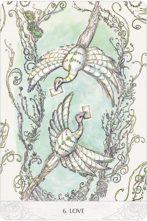 tarot korta meilė (6) – dvi baltos paukštės mainosi laiškais ant melsvo akvarelinio fono su smulkiais piešiniais