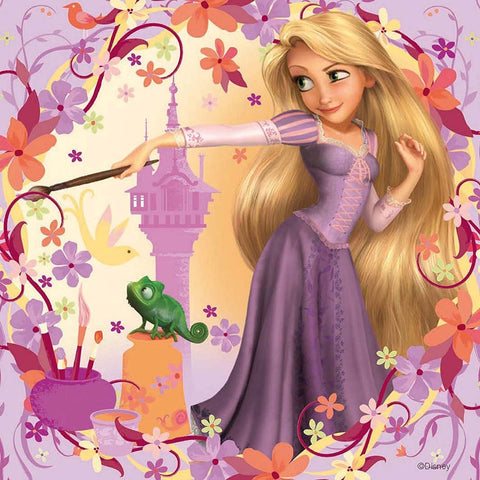 Rapunzel plakatas Disney, violetinis pilno ūgio piešinys su pasakos bokštu, chameleonu Pascal ir gėlių rėmu