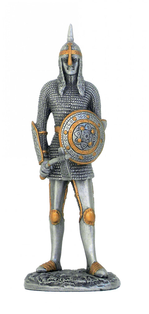 Statulėlė kareivis su kirviu ir skydu. Aukštis 11cm.