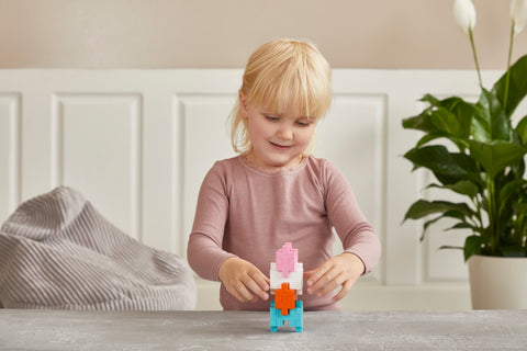 Plus-Plus konstruktorius Ūkis – didelės detalės, 40 vnt., žalias pagrindas, 1–6 m.