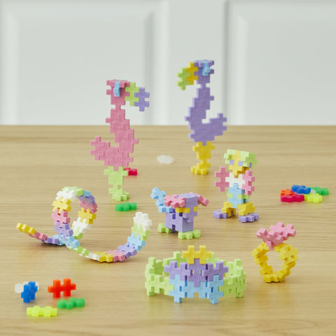 Plus-Plus Mini konstruktorius „1 metras“ – 520 pastelinių detalių (20 mm), 5–12 m.