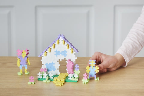 Plus-Plus Mini konstruktorius „1 metras“ – 520 pastelinių detalių (20 mm), 5–12 m.