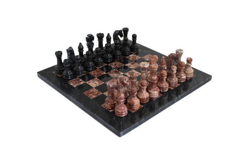 Rausvo ir juodo marmuro klasikinis šachmatų rinkinys su odine dėtuve