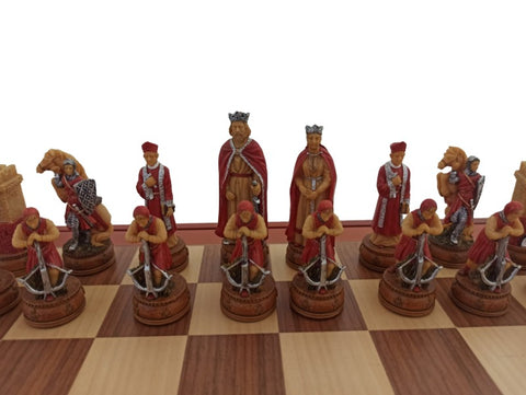 Šachmatų rinkinys CAMELOT su medine žaidimo lenta ir dėtuve