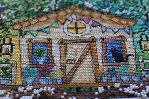 Siuvinėjimo kryželiu rinkinys Kačių namas 33x33, 14 ct, su karoliukais