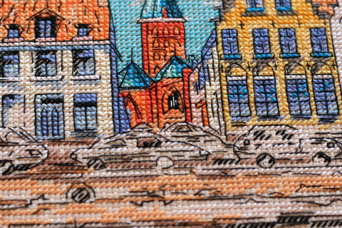 Siuvinėjimo kryželiu rinkinys „Spalvingas miestas“, 14 ct, 22×22 cm
