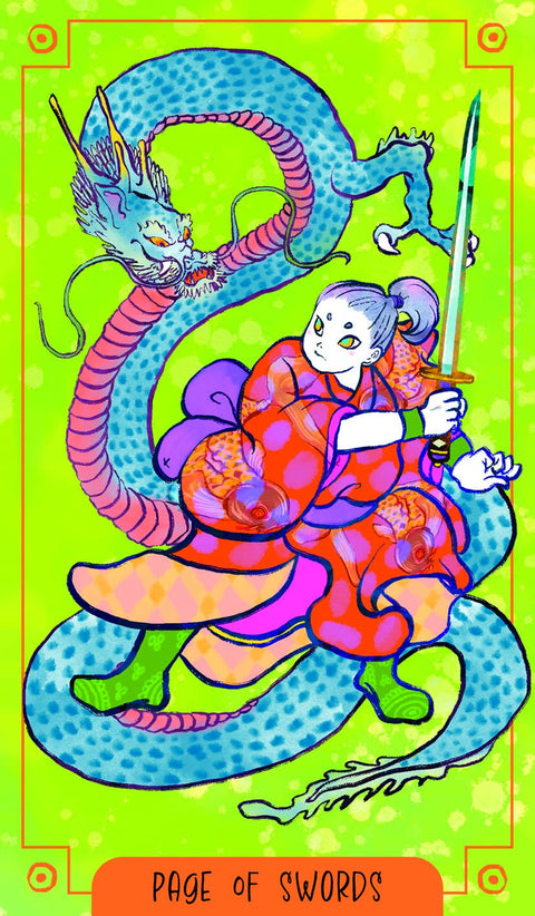 Tarot korta Page of Swords, neoninė žalia fone su mėlynu drakonu ir kardo laikanti samurajė, vertikalus meninis variantas