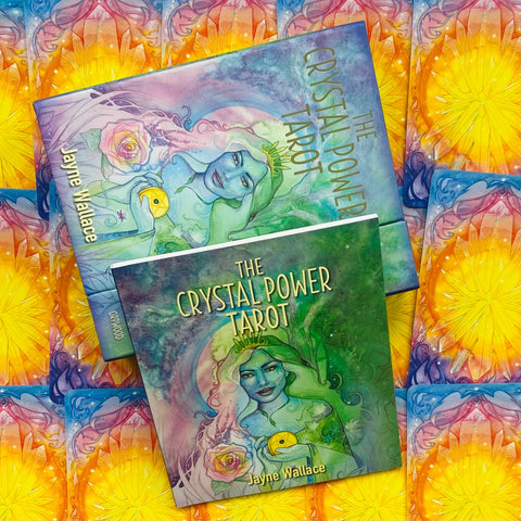The Crystal Power Tarot kortų ir knygos rinkinys