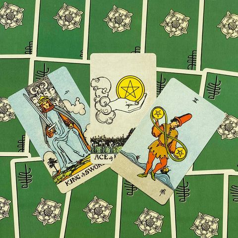 Smith Waite Borderless Tarot kortos