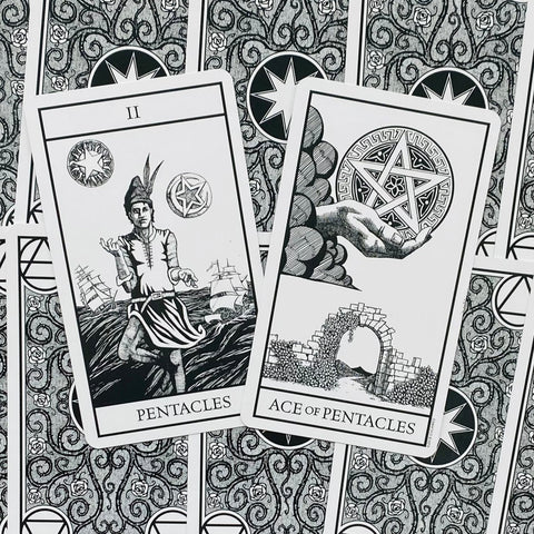 Bianco Nero Tarot kortos