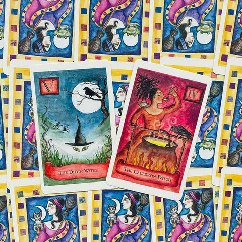 The modern wiccan box of spells cards burtų kortos