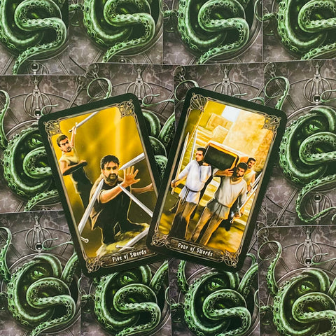 Necronomicon Tarot Kortos