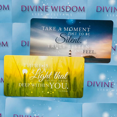 Įkvėpimo kortelės Divine Wisdom, geltona Light ir mėlyna su švyturiu dizainų pora ant prekės ženklo fono