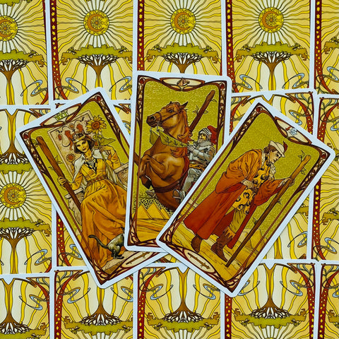 Golden Art Nouveau Tarot kortos