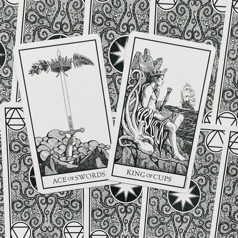 Bianco Nero Tarot kortos