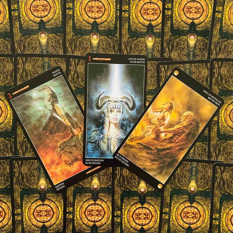 Royo Dark Tarot Kortos