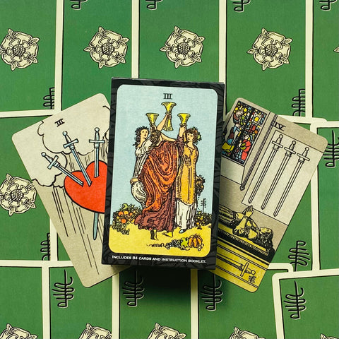 Smith Waite Borderless Tarot kortos