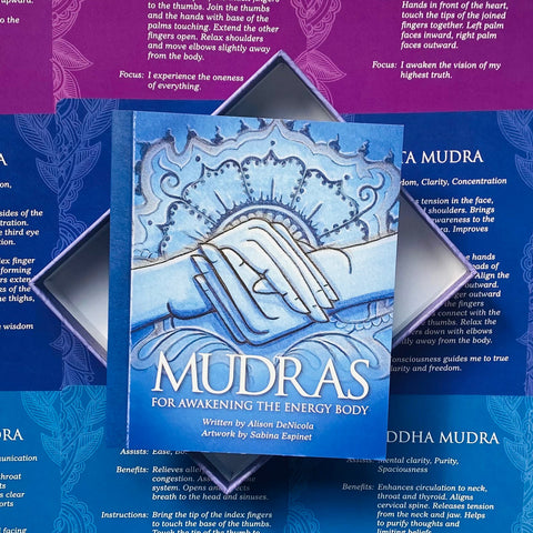 Mudras for Awakening the Energy Body meditacinės kortos ir knyga