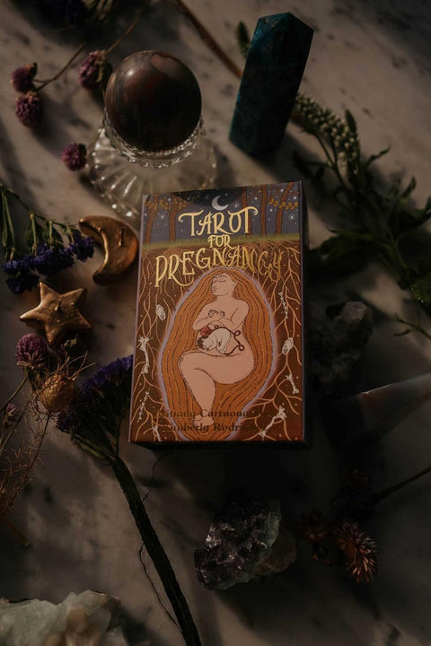 Tarot for Pregnancy – įkvepianti 78 taro kortų kaladė nėščiosioms