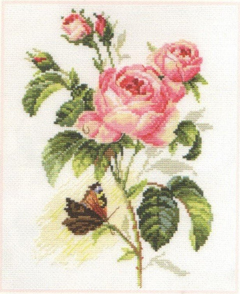 Siuvinėjimo rinkinys – baigtas rožių motyvas su rausvomis rožėmis ir drugeliu, tinka rėminimui, 30×40 cm