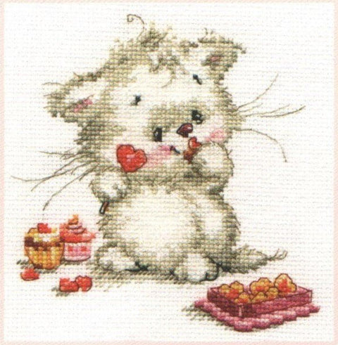 Kryželių rinkinys: šviesiai smėlinis katinėlis su raudonomis širdelėmis ir desertais, 20×20 cm motyvas