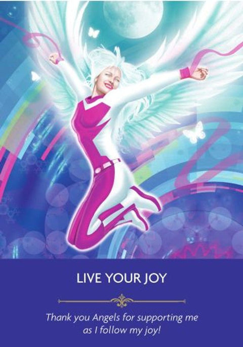 Plakatas su skrajojančiu angelu rožinėje ir turkio paletėje, mėnulio fone ir užrašu LIVE YOUR JOY