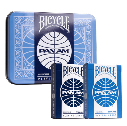 Bicycle žaidimo kortos Pan Am mėlynoje kolekcinėje skardinėje su dviem skirtingų atspalvių mėlynais pakeliais priekyje