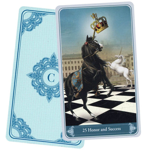 Tarot kortos – atversta 25 Garbingumas ir sėkmė korta su juodu žirgu, vienaragiu ir mėlynu nugarėle