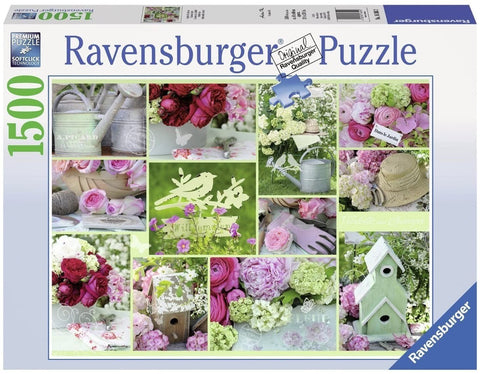Dėlionė Ravensburger 1500 dalių – pastelinių rožinių ir žalsvų gėlių bei sodo elementų koliažas ant baltai‑mėlynos dėžutės priekinio paviršiaus