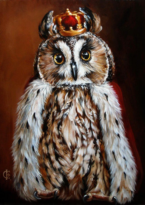 Aliejinė drobė su karūnuota pelėda, 40x60 cm, šiltų rudų tonų portretas iš priekio su ryškia faktūra