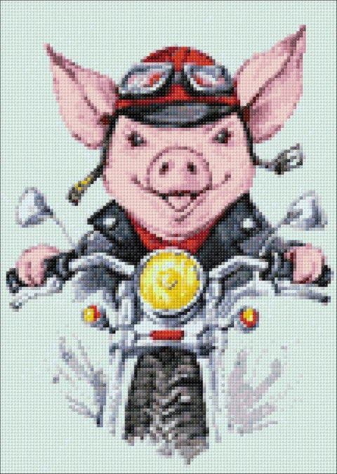 Deimantinė mozaika: linksma rožinė kiaulė su šalmu ir pilotiniais akiniais ant motociklo, priekinis planas, ryškios spalvos, 40×50 cm