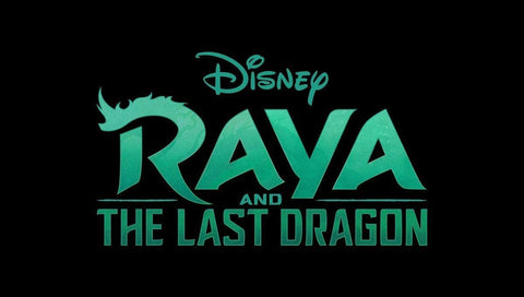 Raya ir paskutinė drakonė – Disney žalias logotipas ant juodo fono, identifikuoja prekę, skiriasi nuo personažų kadrų
