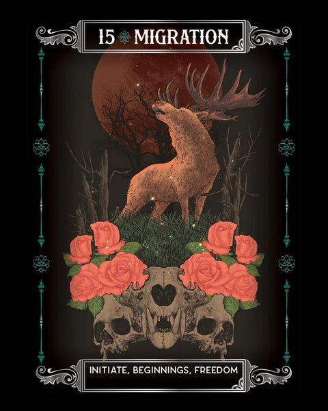 tarot korta „Migration“ su stirna prieš raudoną mėnulį, rožėmis ir kaukolėmis, simbolizuojanti pradžią ir laisvę