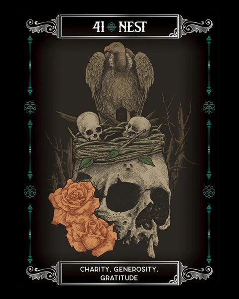 tarot korta 41 Nest: juodas fonas, kaukolė su vijokliu lizdu, erelis-vultūras viršuje, dvi kaukolės ir oranžinės rožės