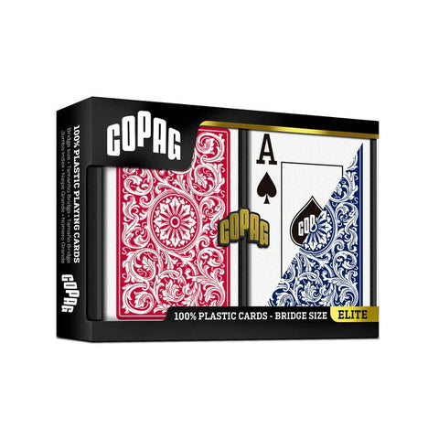 Kortos Copag Elite (bridge) — dvi 100% plastiko kaladės pakuotėje su raudonomis ir mėlynomis nugarėlėmis, matomas A♠