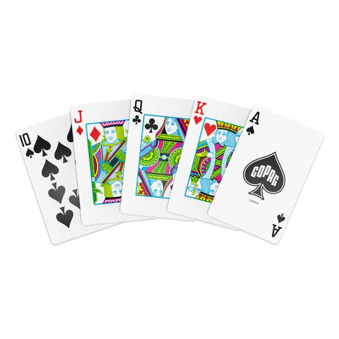 Kortos GOPAG, standartinės, fanuotos penketu rodant 10♠, J♦, Q♣, K♥ ir A♠ su prekės ženklo logotipu