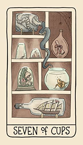 Tarot korta Septyni taurės su septyniomis taurėmis lentynose – laivas butelyje, žuvelė, pilis, raganos lašas ir migla