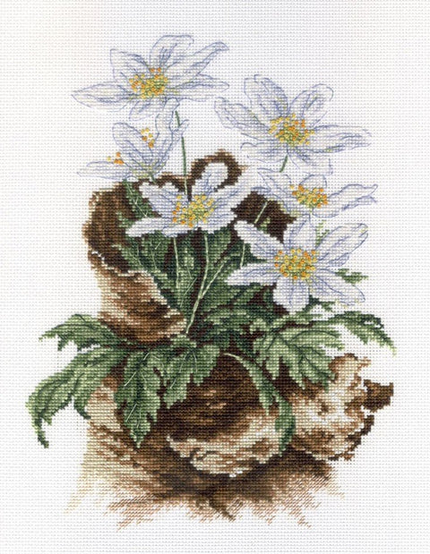 MP Studija: First Flowers SNV - 567 siuvinėjimo rinkinys iš MP Studija - HOBI.LT 🇱🇹