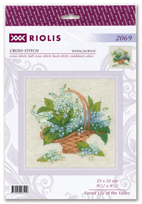 Siuvinėjimo rinkinys Riolis 25×25 cm, lelijos krepšelyje motyvas, žalia–mėlyna spalvų paletė, pakuotės viršelis.