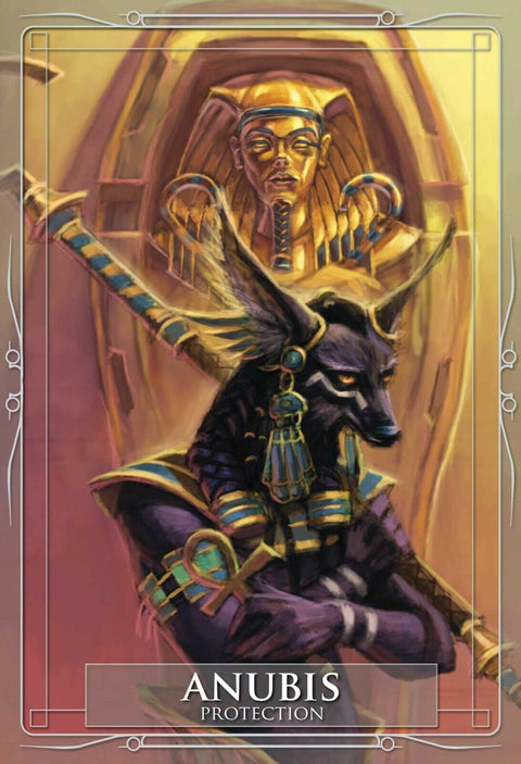 tarot korta Anubis, tamsiai violetinė antropomorfinė figūra su aukso ir turkio akcentais, frontinė iliustracija apie apsaugą