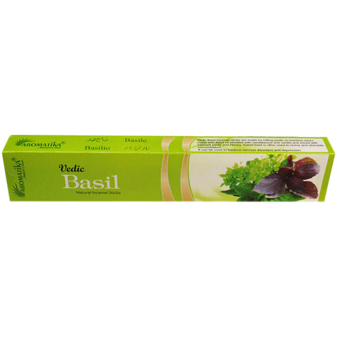 Bazilikų smilkalai Aromatika Vedic, žalia pakuotė su augalų iliustracija, priekinė etiketė nurodo „Natural Incense Sticks“
