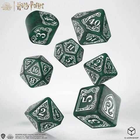 RPG kauliukų rinkinys Harry Potter tamsiai žali su baltais ornamentiniais skaičiais ir smulkiu blizgesiu, 7 dalių variantas