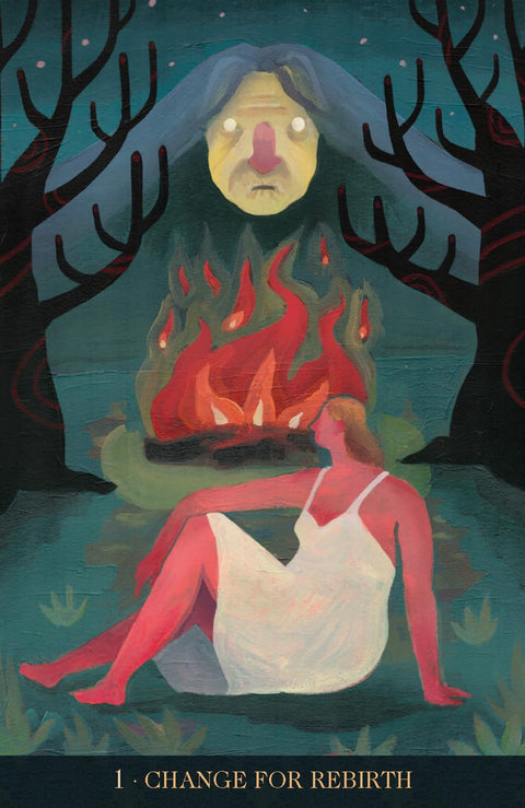 Tarot korta Change for Rebirth: vertikali korta su rausva moterimi balta suknele prie liepsnos ir senolės veidu viršuje