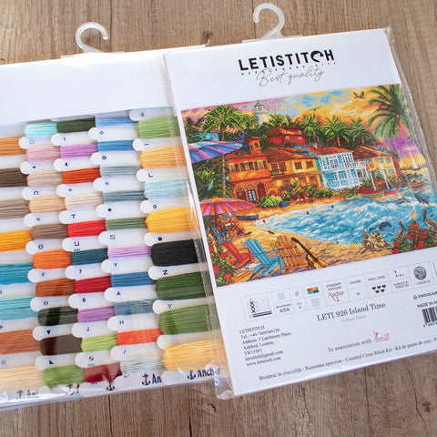 Siuvinėjimo rinkinys LETISTITCH su daugiaplaukių siūlų rinkiniu (apie 55 spalvos), pridedamu piešiniu ir organizuotomis kortelėmis