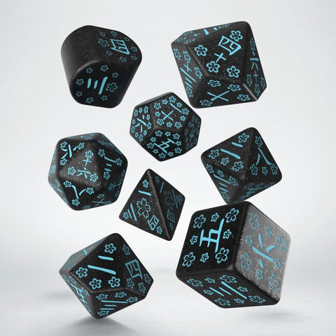 Japoniškų kauliukų rinkinys RPG – jubiliejinis, juoda/turkis, 8 vnt.