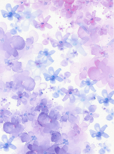 Audinys su akvarelės gėlių raštu, pastelinės violetinės ir mėlynos spalvos, skirtas užuolaidoms ir namų tekstilei