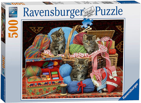 Dėlionė Ravensburger 500 dalių su trimis kačiukais krepšyje, spalvotais siūlais ir įvairiais siuvimo aksesuarais